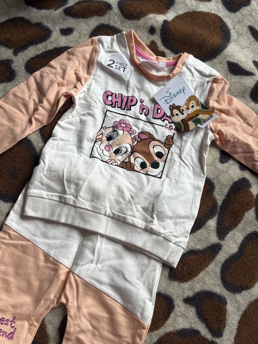 Продам новый костюм дисней для девочки 92 р