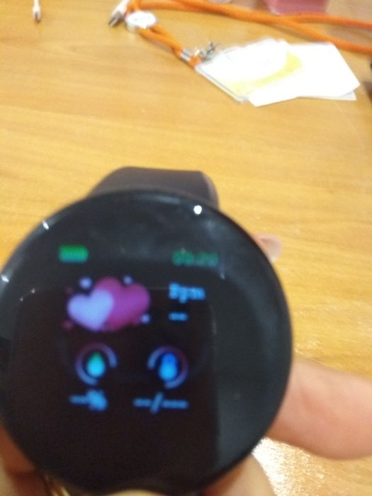 Smart Bracelet Watch. Brand New in Box with Instructions.64739229253377121