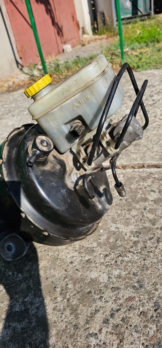 Вакуумний підсилювач, головний тормозний циліндр Додж нітро