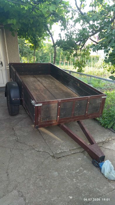продам легковий причеп