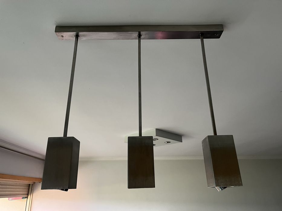 Candeeiro de teto com luz led