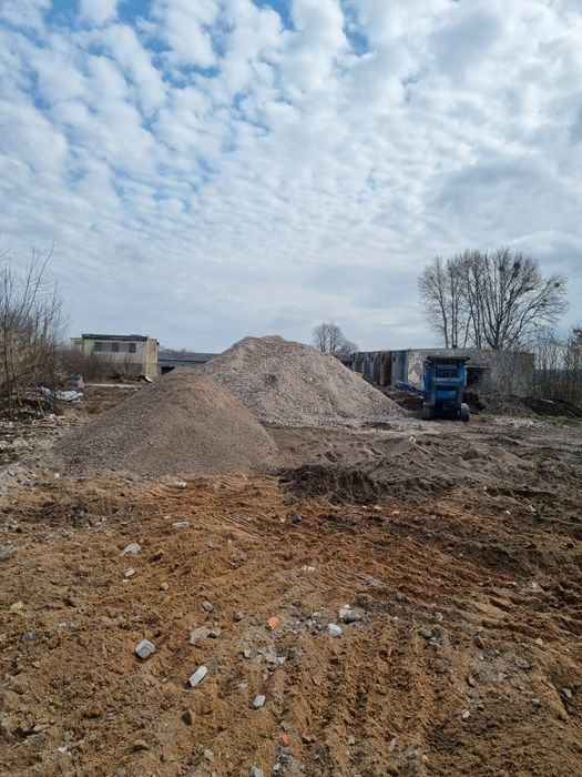 Usługi kruszarką kruszenie gruzu kamienia