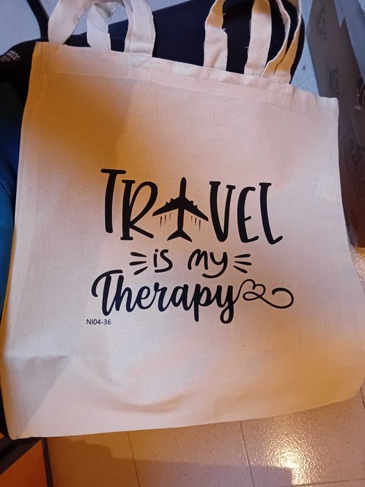 Sacos tote bege com varias estampas,5 € cada 1