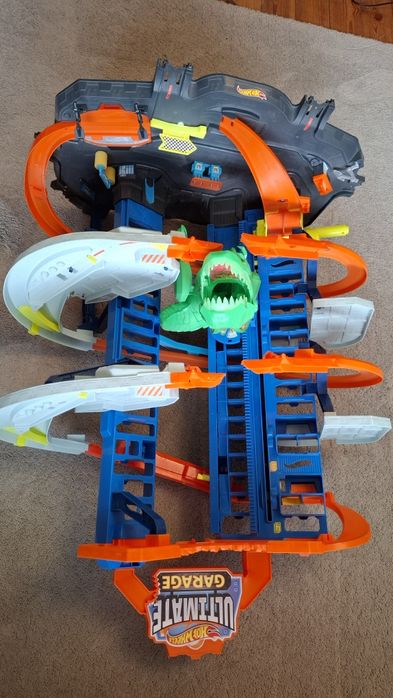 Hot Wheels Mega garaż T-rexa GJL14 polecam