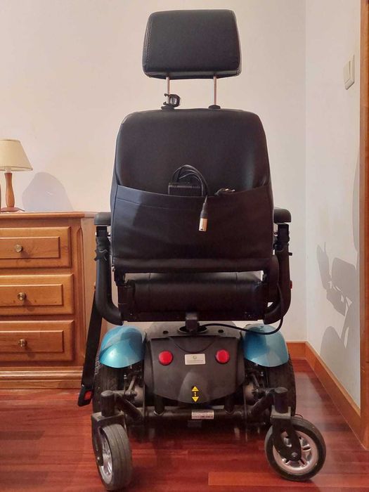 Cadeira de rodas elétrica   R300 Ayuda Dinámicas