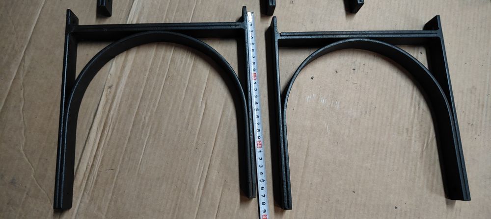 Ferragens antigas para mesa ou prateleiras