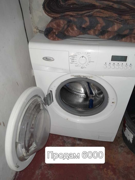 Стіральна  машинка Wfirlpool