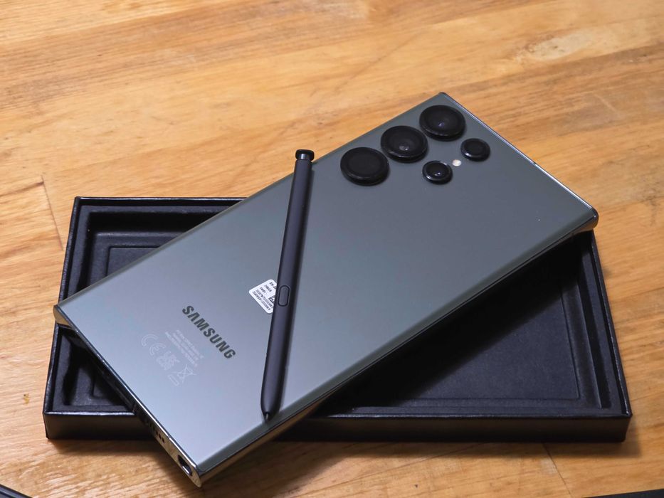 Європа. Samsung Galaxy S23 Ultra 8/256GB Green, 2sim.