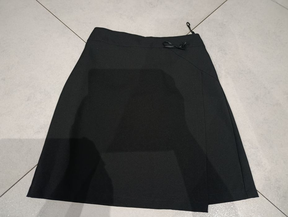 Sprzedam spódniczkę dla dziewczynki