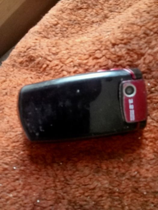 Telefon komórkowy