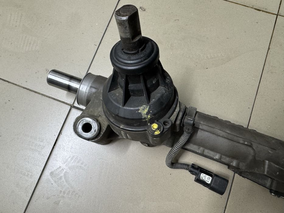 Рульова рейка електро на ауді а4б8