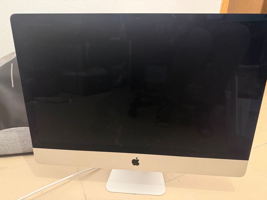 iMac 27” 3 Tb storage 4,2gHz 16 gb RAM