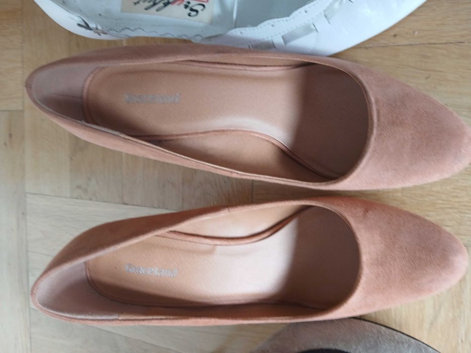 Buty na obcasie Zestaw