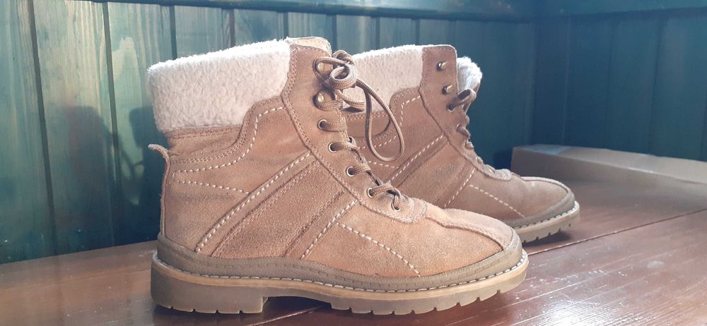 Zamszowe botki śniegowce skórzane 40