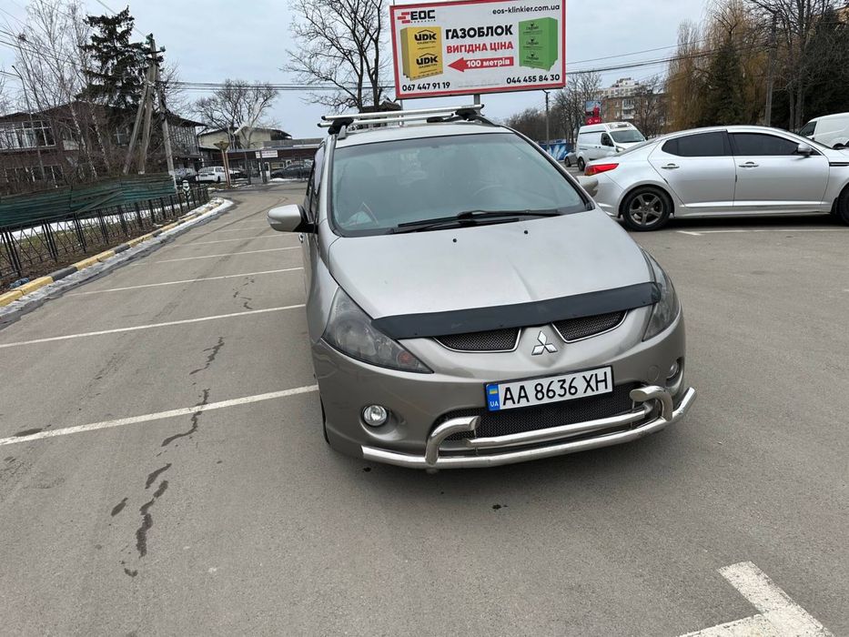 Mitsubishi Grandis 2006рік