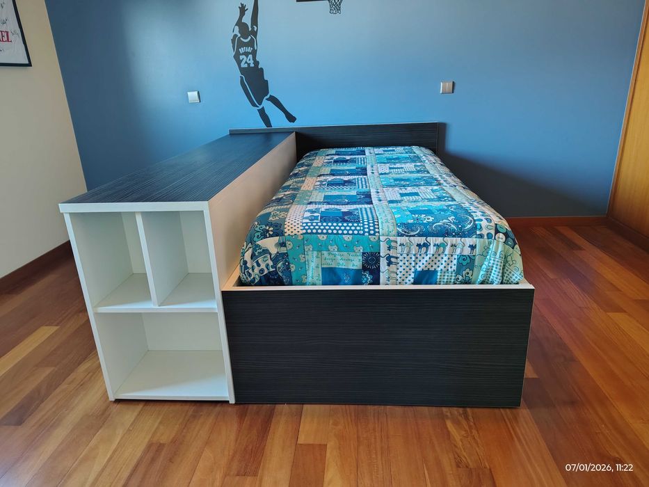 Conjunto 2 Camas Secretária, Arrumação e Colchões (Quarto Completo)