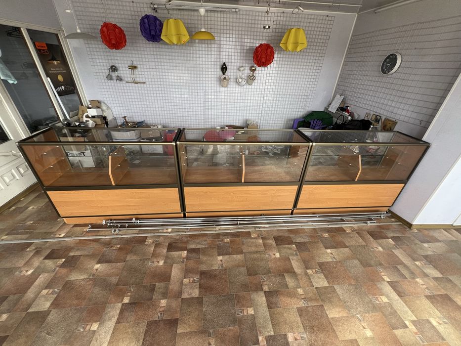 Торгові вітрини