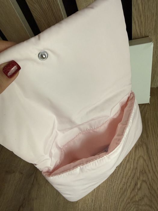 Косметичка-клатч від Діор