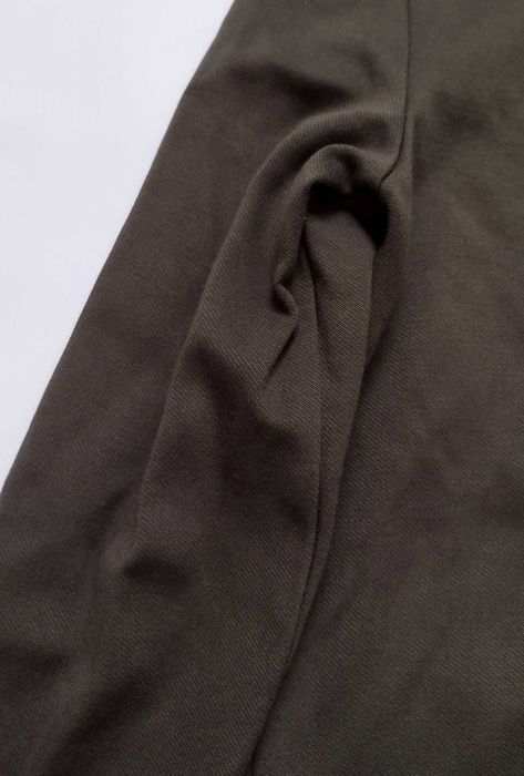 Плотное осеннее платье цвета тёмного хаки ZARA M