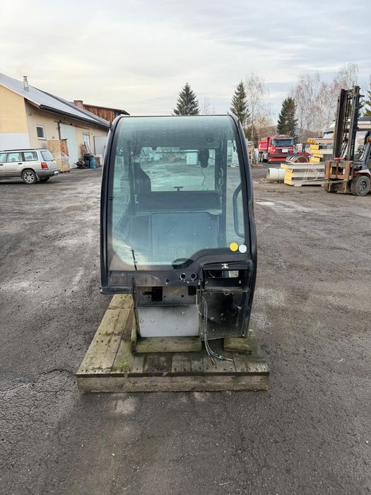 Kabina Manitou MLT 741-140 V+
