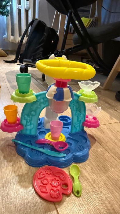 Play-Doh zakręcona lodziarnia