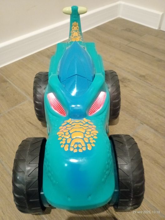 Hot wheels mega wrex