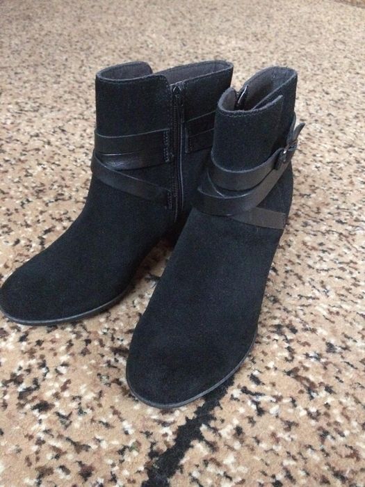 Замшеві жіночі ботінки