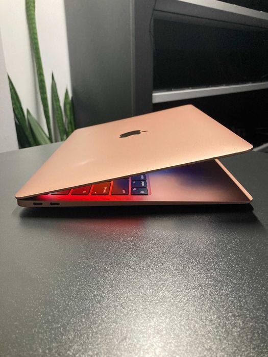 MacBook Air М1 13” 2020 8/256 ГАРАНТІЯ 9074