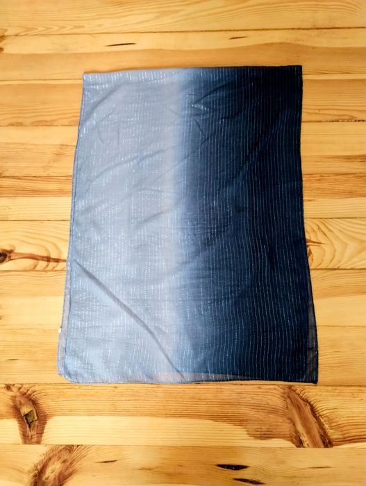 Szal chusta apaszka szara ombre ze srebrną nitką