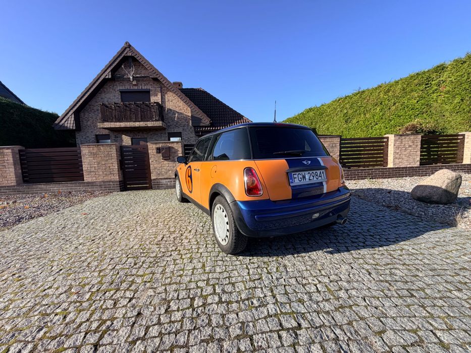 Mini One z bardzo małym przebiegiem