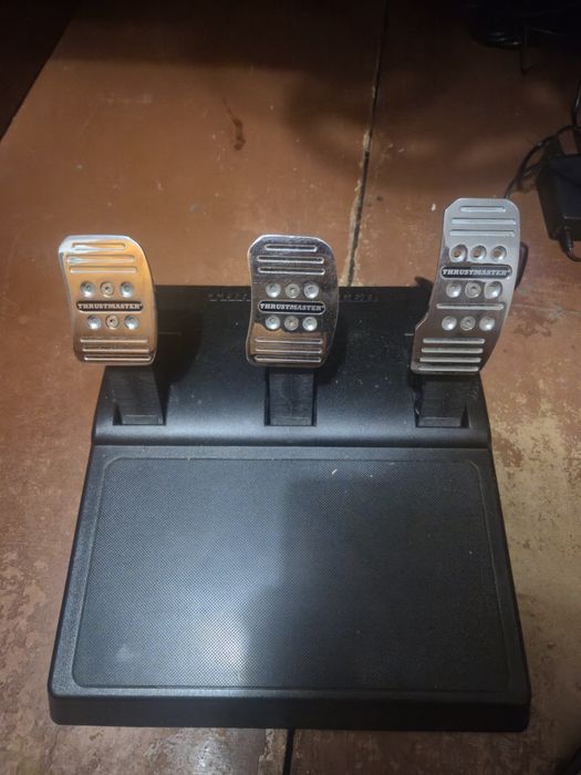 Продам руль Thrustmaster t128