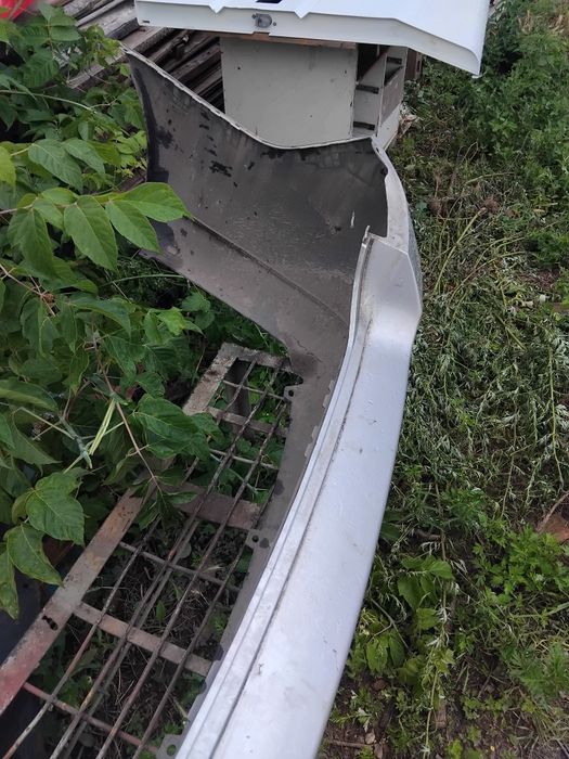 Продам бампер Шевроле Епіка