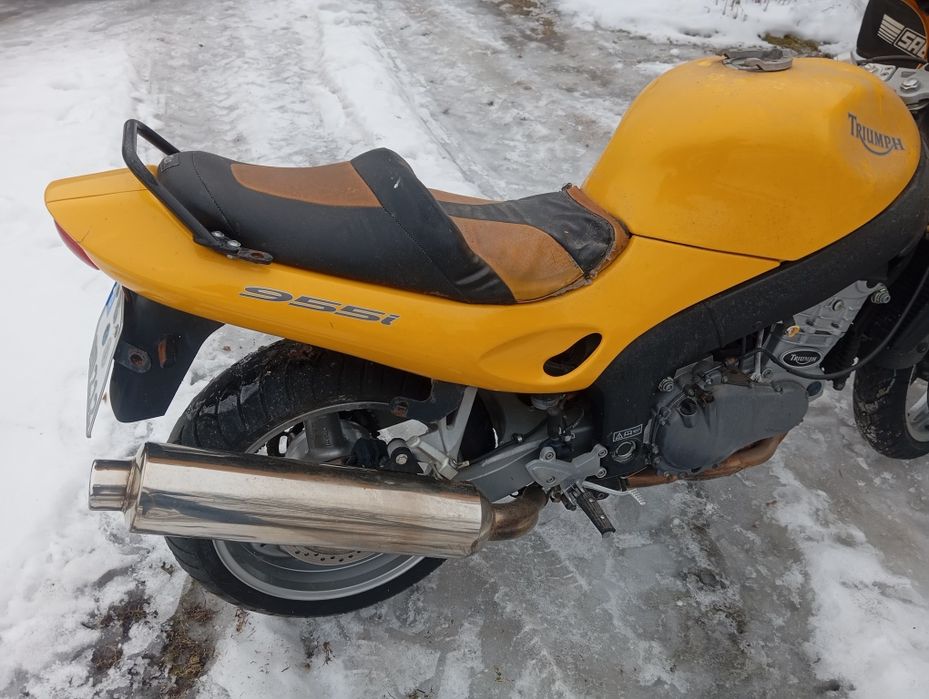 Triumph 955i 2000rok