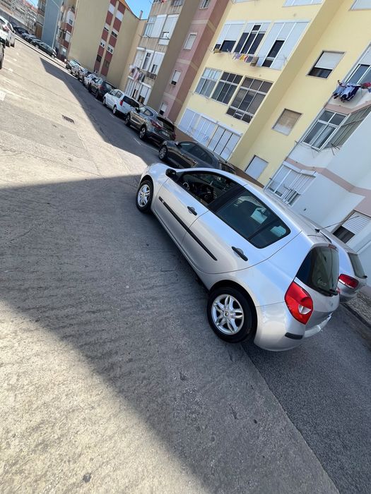Renault Clio III 1.2 Gasolina – 2006 — photo 4
