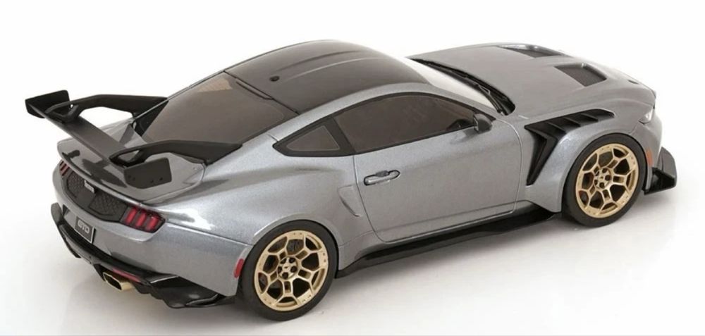 IXO Ford Mustang GTD 1/18