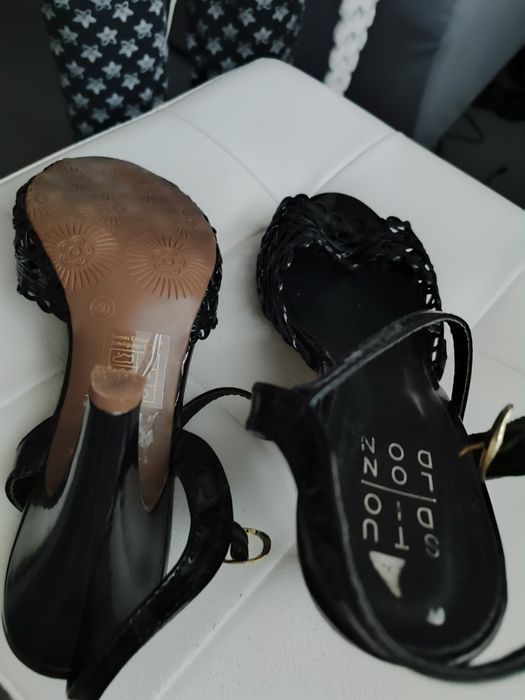 Босоніжки, чорні , розмір 40