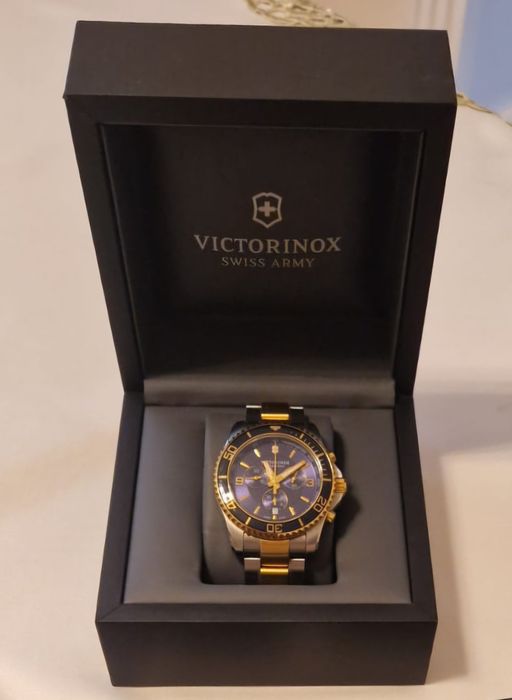 Zegarek VICTORINOX MAVERICK 42 mm 241791- używany, stan idealny