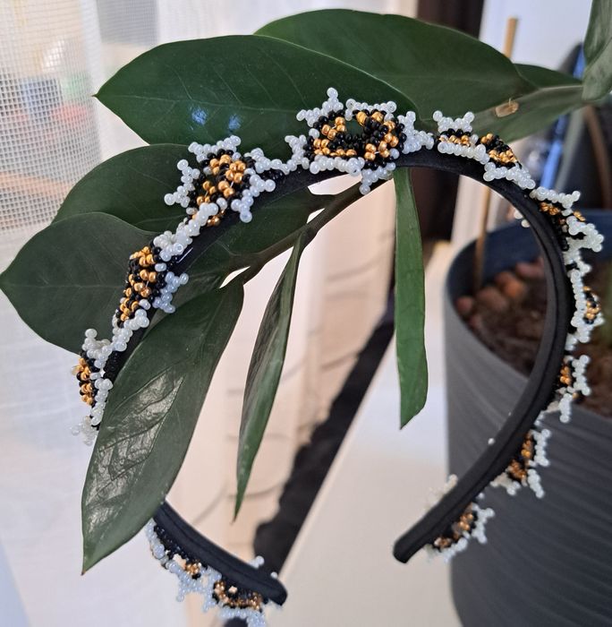 Обідок для волосся з бісеру