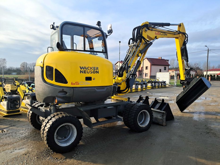 koparka-wacker-neuson-6503-15r-ew-65-9503-volvo-60-bobcat-e-55-57
