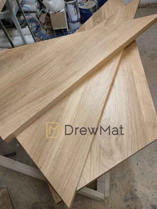 Stopnie dębowe schody