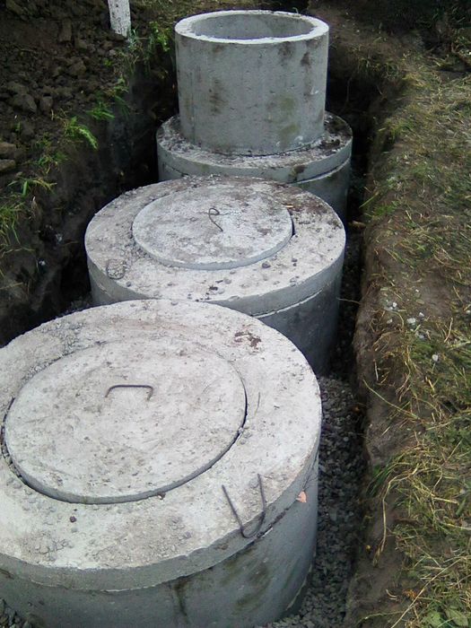 Кільця бетонні,лотки бетонні,труби на заїзд,септик під ключ!