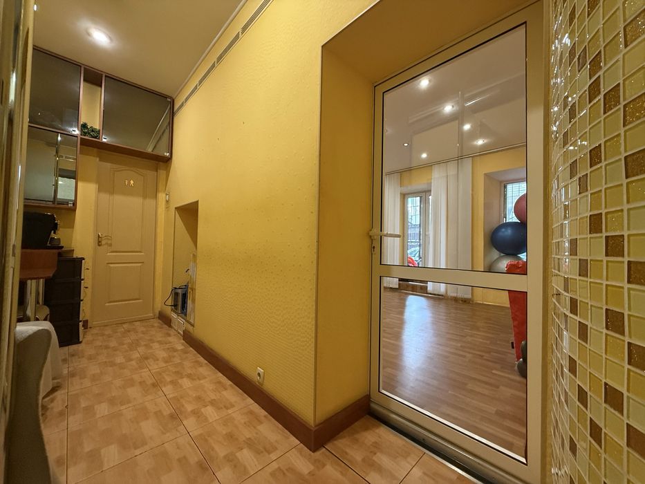 Продаж приміщення на вул. Магістратській, свій вхід, АГО