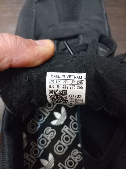Кроссовки Adidas