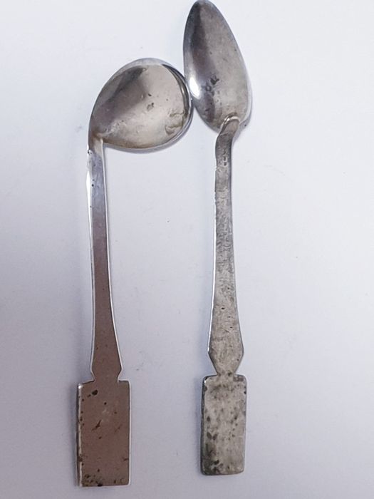 2 lindos colheres de bebé com cisnes vintage em prata portuguesa