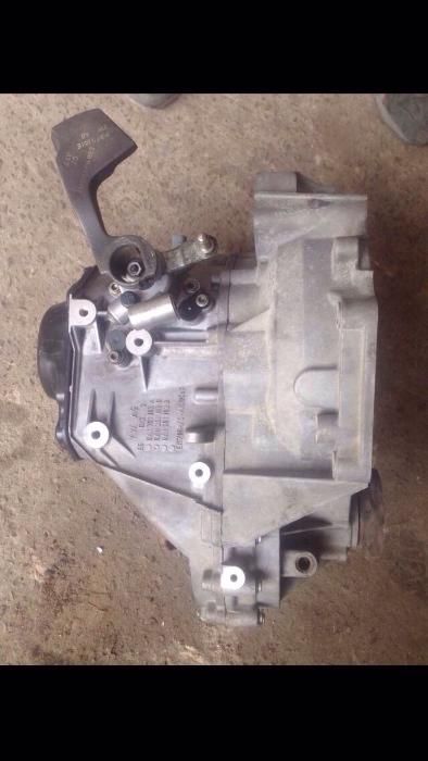 Коробка Кадди оригинальная б/у с разборки Фольксваген Кадди,caddy кпп