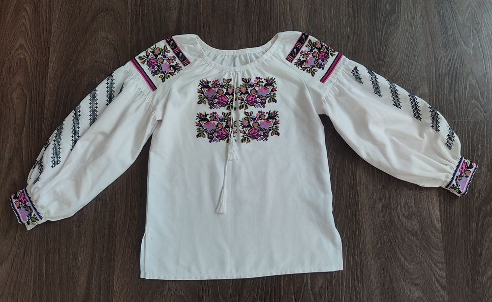 Вишиванка для дівчинки
