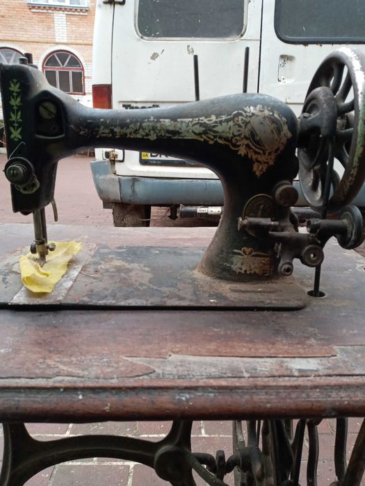 Продам швейну машинку zinger раритет