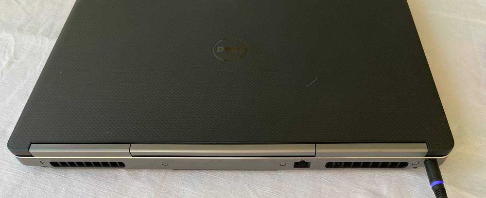 Игровой Dell Precision 7720 17" UFHD 4K /i7/16Gb/SSD 512Gb/ M5000M 8Gb