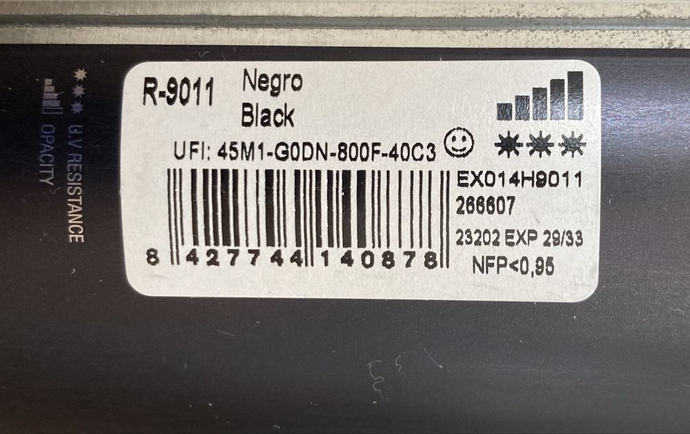 2 latas de tinta em spray intactas