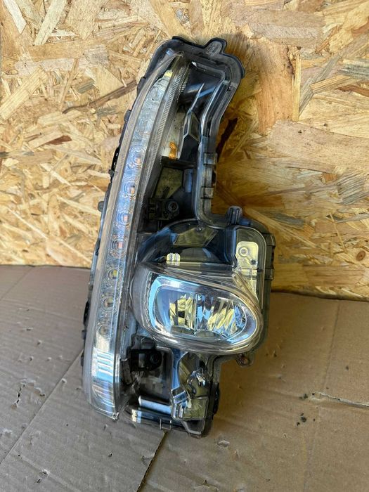 Toyota Prius Prime II 2 17- DRL halogen prawy przedni przód
